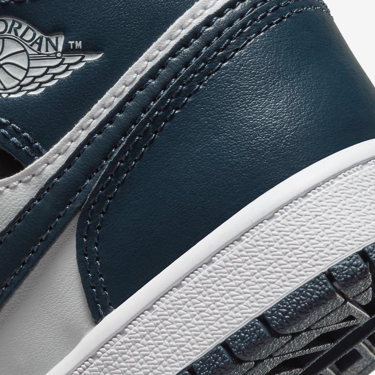 Air Jordan 1 mid Armory Navy ps